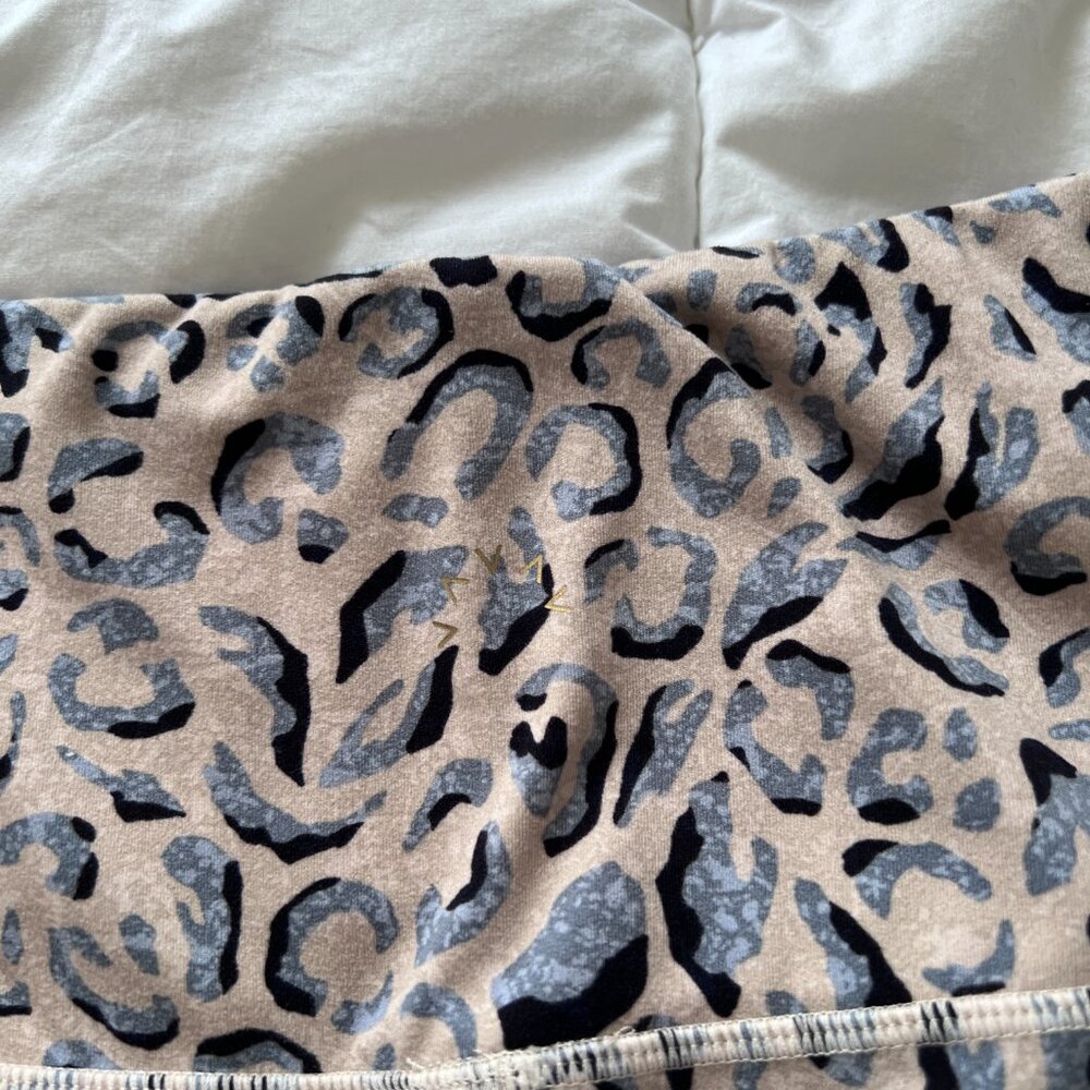 Anthropologie Women's Varley Century Leopard Print Leggings - Picture 9 of 11